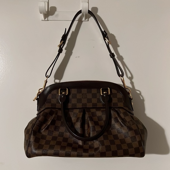 Louis Vuitton DAMIER TREVI GM HANDBAG - Picture 3 of 16